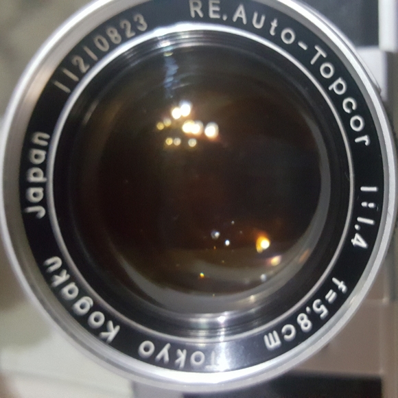 Topcon RE Super Camera & Tokyo Kogaku RE Auto - Topcor 5.8cm F1.4 Lens - Picture 16 of 16